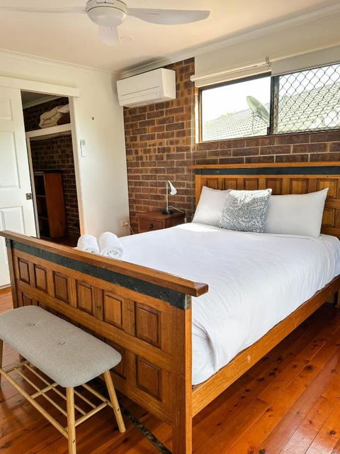 Beach Shack In Bargara - Tourism Adelaide 2