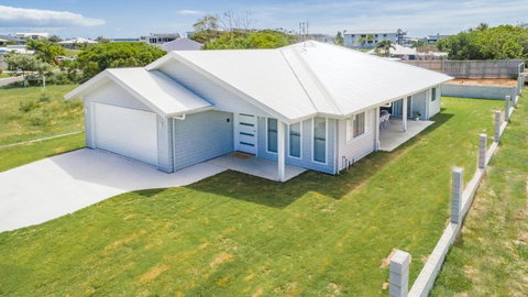 Beach Wood Holiday Home - Tourism Adelaide 0