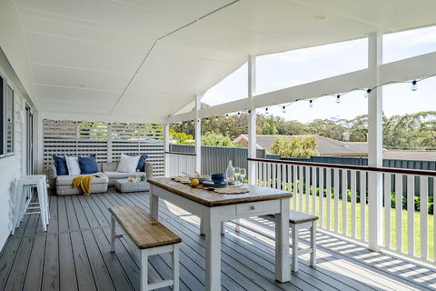 Beached At Mollymook - Tourism Adelaide 3