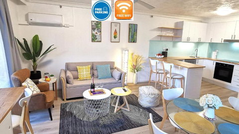 Beachside Modern Apartment In The Heart Of Surfers Paradise -free Parking - Tourism Adelaide 0