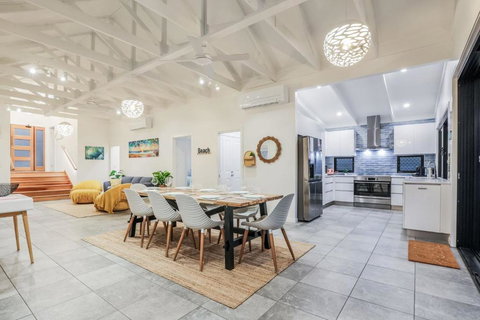 Beachlover - Tourism Adelaide 0