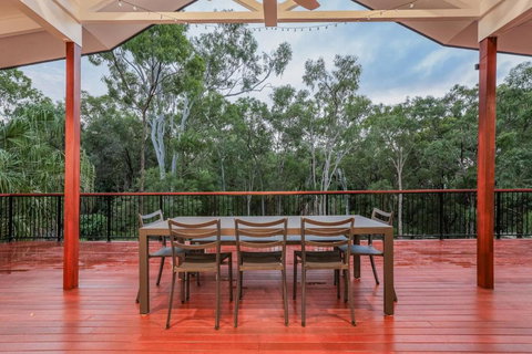 Beachlover - Tourism Adelaide 4