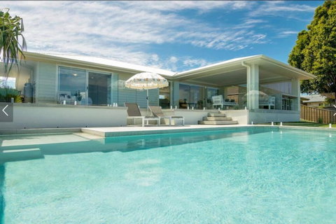 Beautiful Burleigh - Tourism Adelaide 1