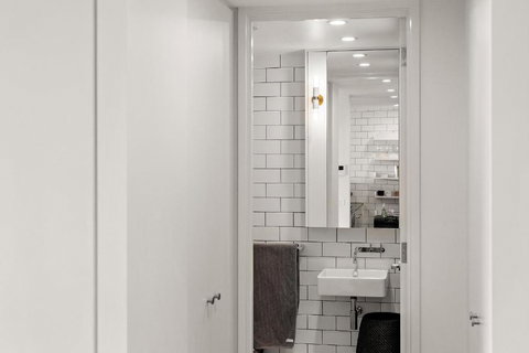 Beautiful Light Filled Apartment - Tourism Adelaide 2