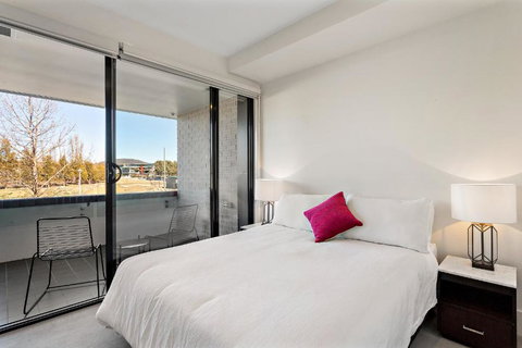 Beautiful Light Filled Apartment - Tourism Adelaide 0