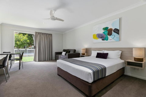 Beachside Boutique Motel Mackay - Tourism Adelaide 3
