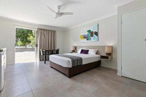 Beachside Boutique Motel Mackay - Tourism Adelaide 2