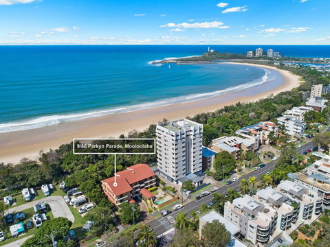 BEAUTIFULLY RENOVATED OCEANSIDE APARTMENT - Lamer 9 - Tourism Adelaide 1