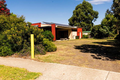 Bellarine Lodge Sleeps 30 - Tourism Adelaide 1