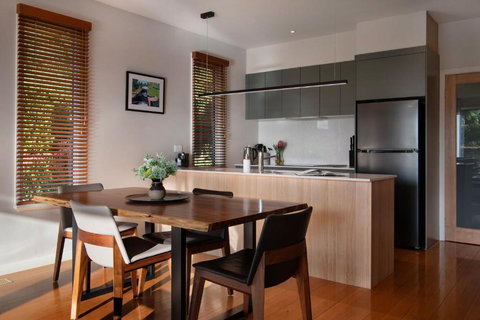 Belle Voir - Tourism Adelaide 2