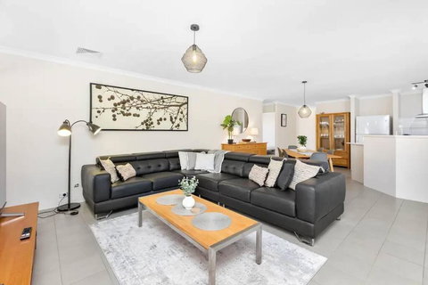 Bentley Haven, Cozy Family Retreat - Tourism Adelaide 0