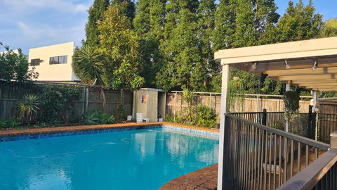 Big Holliday House With Pool - Tourism Adelaide 3