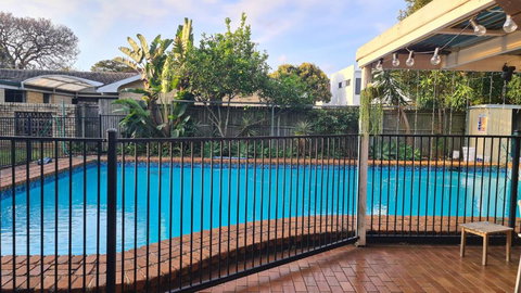 Big Holliday House With Pool - Tourism Adelaide 1