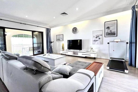 Big House With Great View - Tourism Adelaide 0