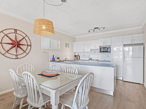 Bella Vista Unit 10 19 Shoal Bay Road - Tourism Adelaide 4