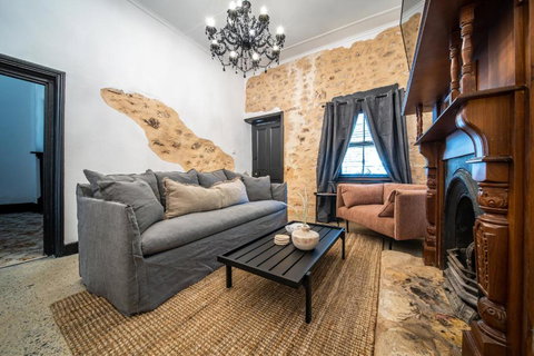 Blacksmith Cottage Aldinga - Tourism Adelaide 2