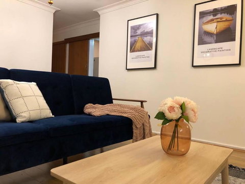CAMPBELLTOWN HOLIDAY HOME 3 BED + FREE PARKING NCA039 - Tourism Adelaide 4