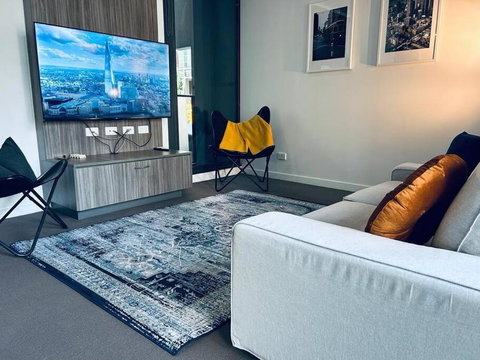 CBD Apartment - Best Amenities! - Tourism Adelaide 1