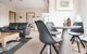 CBD Apartment With WiFi & Parking - thumb 2