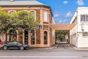 CBD Premium Location Studio with Tourism Adelaide