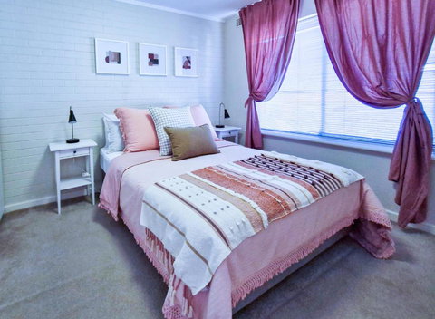 Crawley Cosy Urban Retreat Close To CBD UWA Free Park Netflix - Tourism Adelaide 1