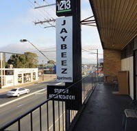 3 BEDROOM APARTMENT ST MARYS - Tourism Adelaide