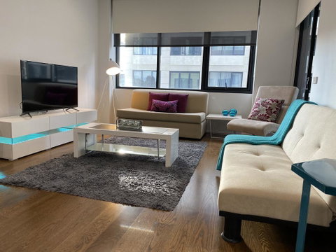 @Realm Modern Executive Apartment, 1BR, Wine, WiFi, Secure Parking, Canberra - Tourism Adelaide 0