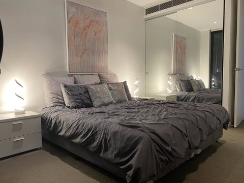@Realm Modern Executive Apartment, 1BR, Wine, WiFi, Secure Parking, Canberra - Tourism Adelaide 2