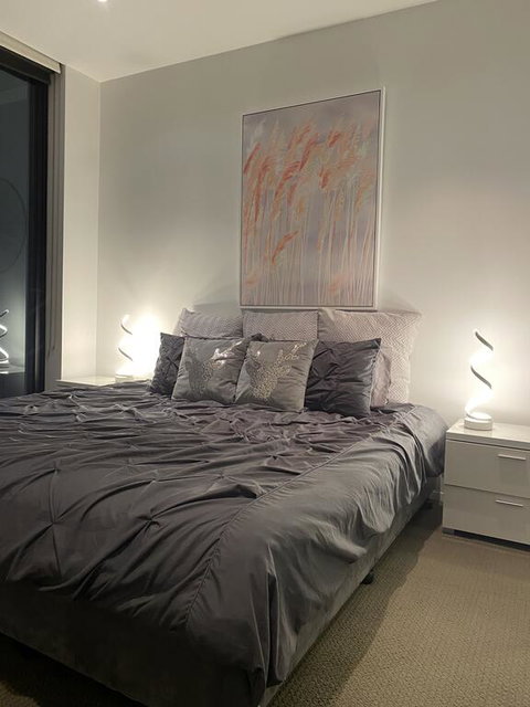@Realm Modern Executive Apartment, 1BR, Wine, WiFi, Secure Parking, Canberra - Tourism Adelaide 3