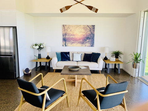 Absolute Beachfront & Secluded New Home - Tourism Adelaide 3