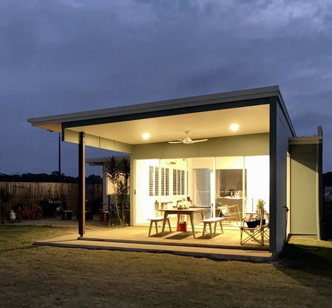 Absolute Beachfront & Secluded New Home - Tourism Adelaide 1