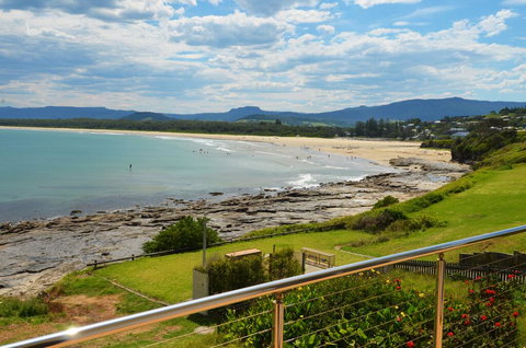 Absolute Waterfront - Tourism Adelaide 1