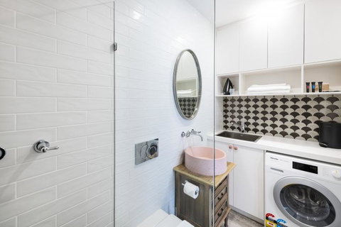 Accommodate Canberra - Warehouse - Tourism Adelaide 1