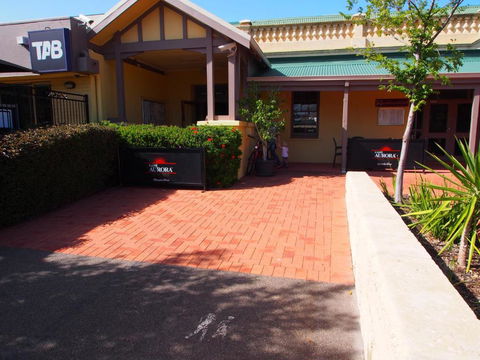 Dongara Hotel Motel - Tourism Adelaide 0