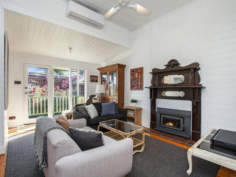 Eamont On Sackville - Tourism Adelaide 0