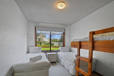 Eastern Beach Unit 2 - Tourism Adelaide 4