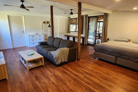 EcoRetreat 1770 - Tourism Adelaide 0