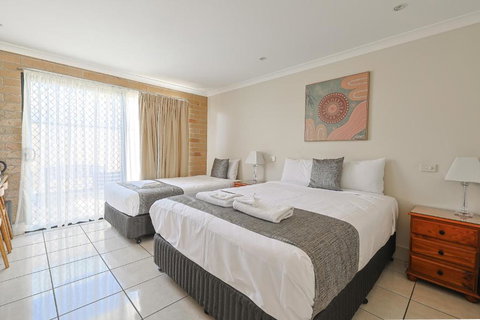 Emerald Central Palms Motel - Tourism Adelaide 2