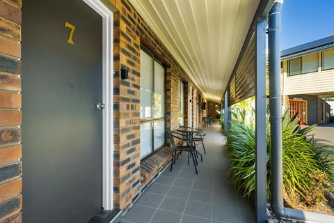 Esk Wivenhoe Motor Inn - Tourism Adelaide 1