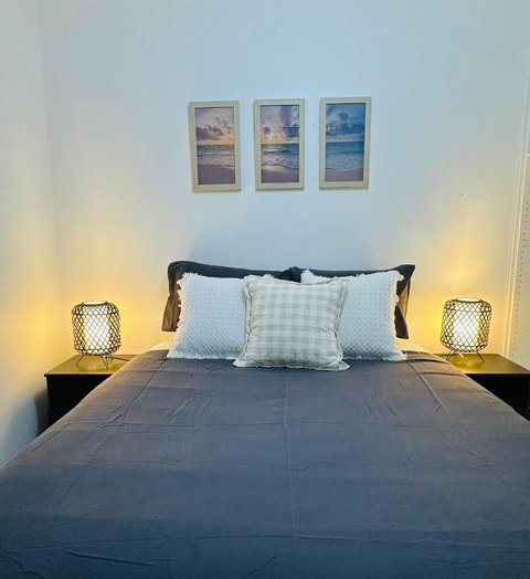 Executive CBD Apartment-Spacious & Modern Comforts - Tourism Adelaide 1