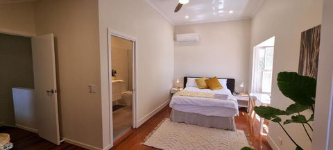 Fab 4brm Home With Pool A 15 Min Walk To Beach - Tourism Adelaide 2