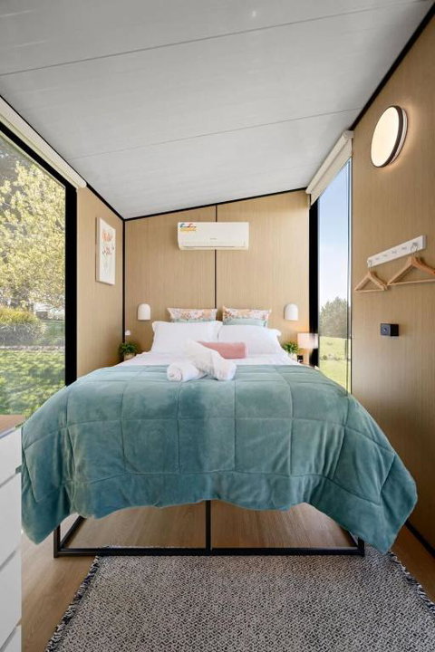 Gold Meadows By Tiny Away - Tourism Adelaide 3