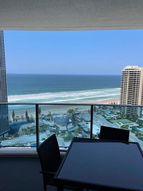 H Luxury Apartment At Surfers Paradise High Floor - Tourism Adelaide 3