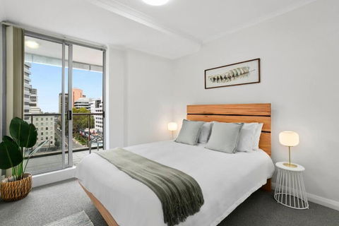 HELP1 - Chatswood Charm Central Apartment Near Station - Tourism Adelaide 2