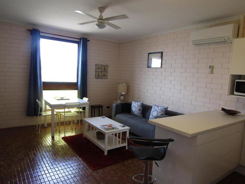 Holiday Retreat - Tourism Adelaide 2