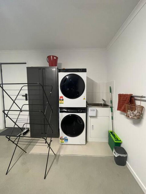 Home In Brighton - Tourism Adelaide 3