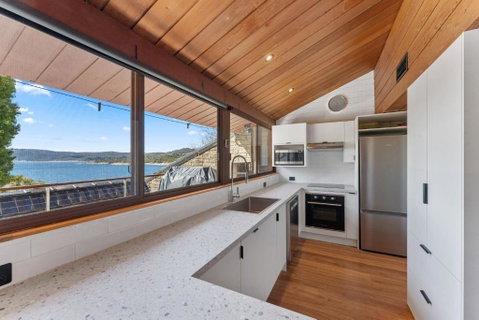 Ibis On Lake Jindabyne - Tourism Adelaide 2