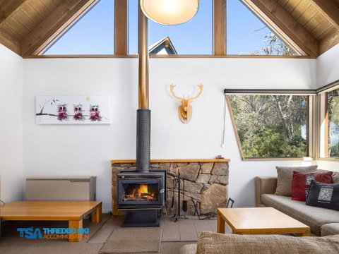 Indi Chalet - Tourism Adelaide 1