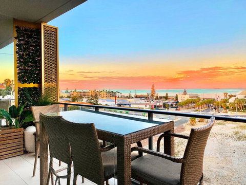 AdriaticBlu Luxe 2 Bed Apartment With Stunning Ocean Views - Tourism Adelaide 1