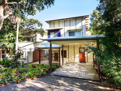 Adrift - Tourism Adelaide 0